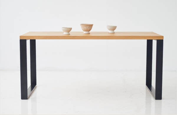 Stół minimalistyczny z dębowym blatem do salonu, stół 160x90 dębowy 200x100