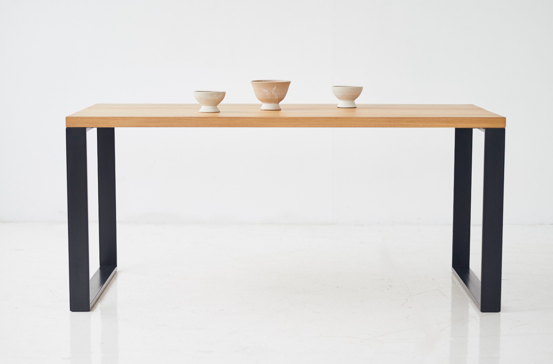 stół w stylu industrialnym, piękny stół debowy, kolor blatu dąb