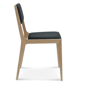 fameg sara a-1607, nowoczesne krzesło do jadalni, drewniane krzesła do jadalni, drewniane krzesło do salonu, krzesła do salonu, tapicerowane krzesło czarne, fameg radomsko, krzesla do salonu, krzeslo